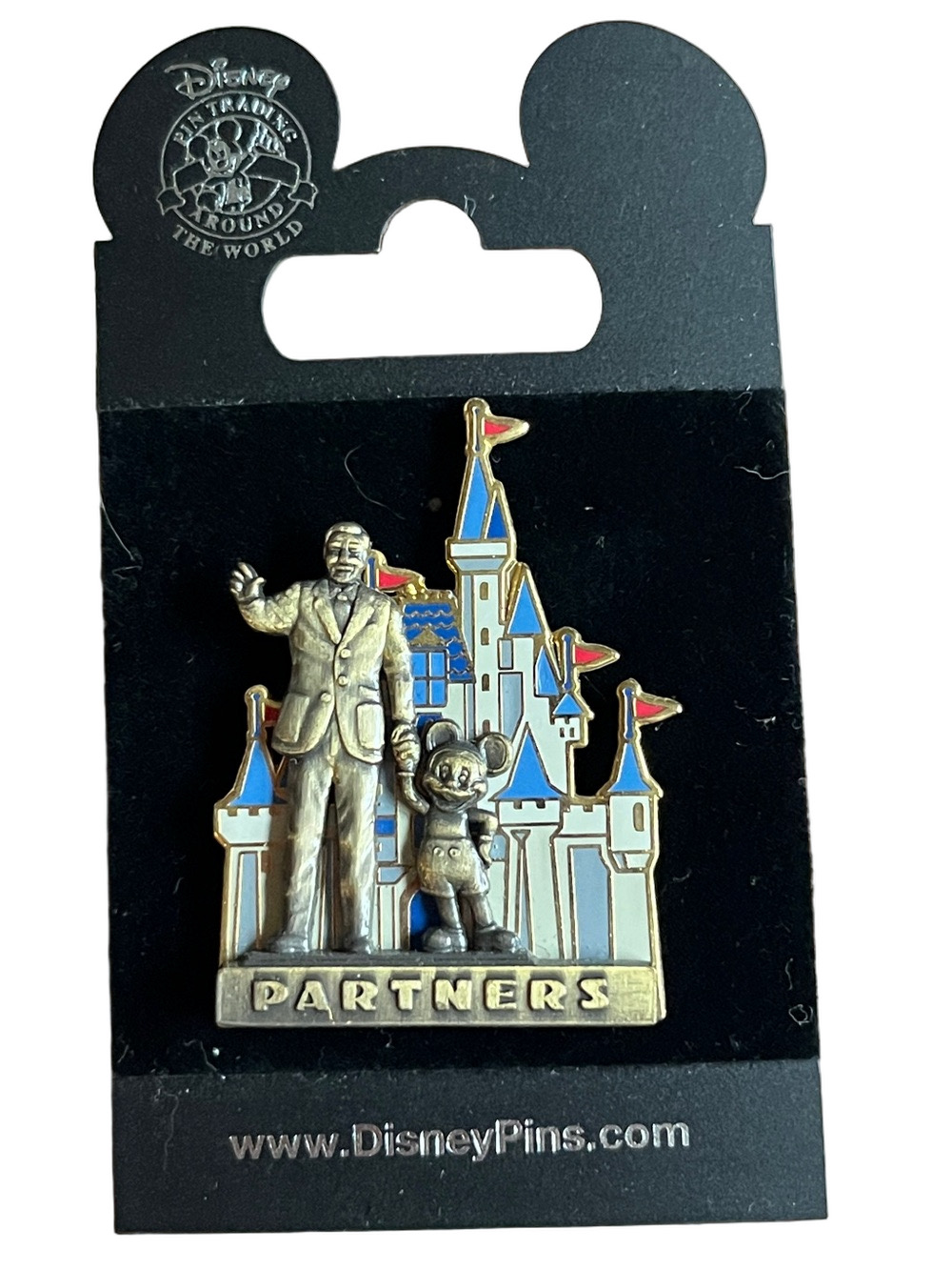 Disney Parks Partners Castle Pin Mickey Walt 2002